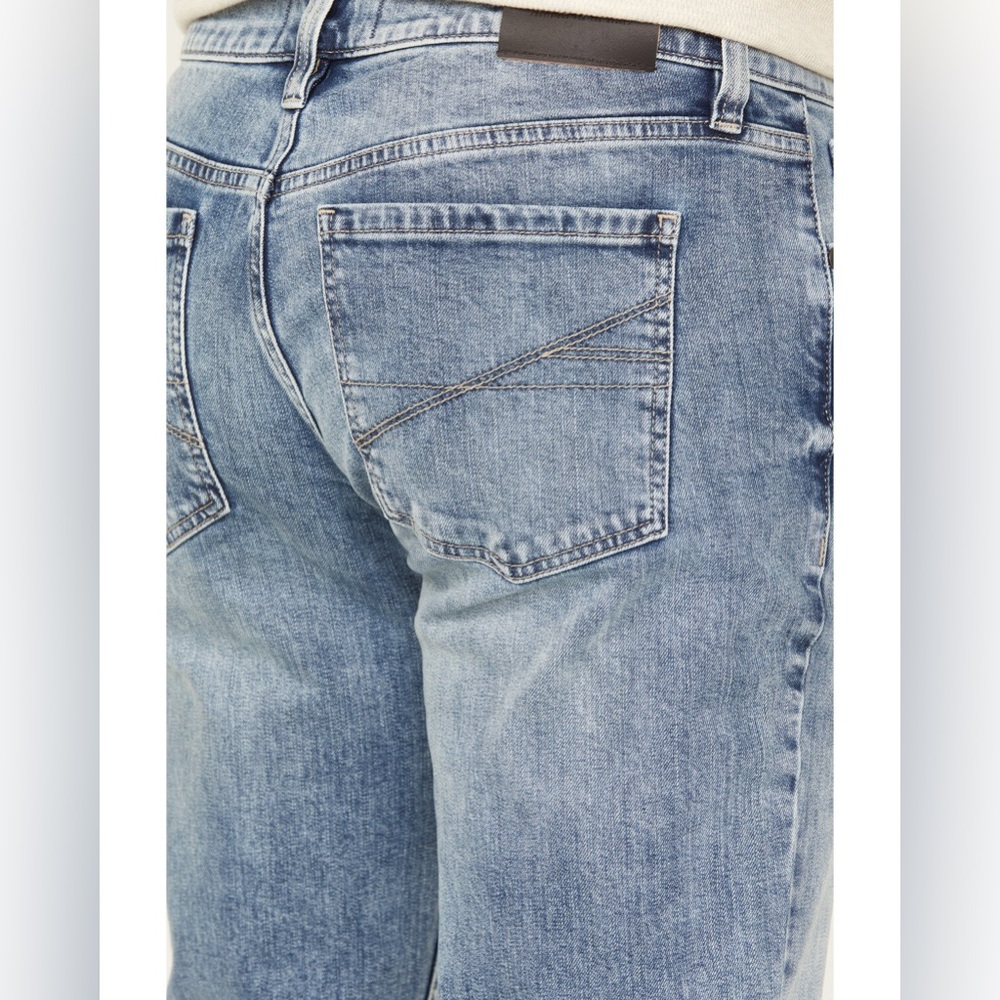 Blue Straight-Leg Jeans with Subtle Fading
